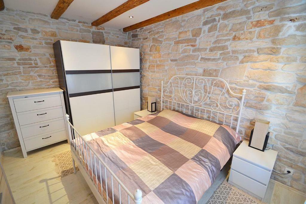 Giardin Villa *