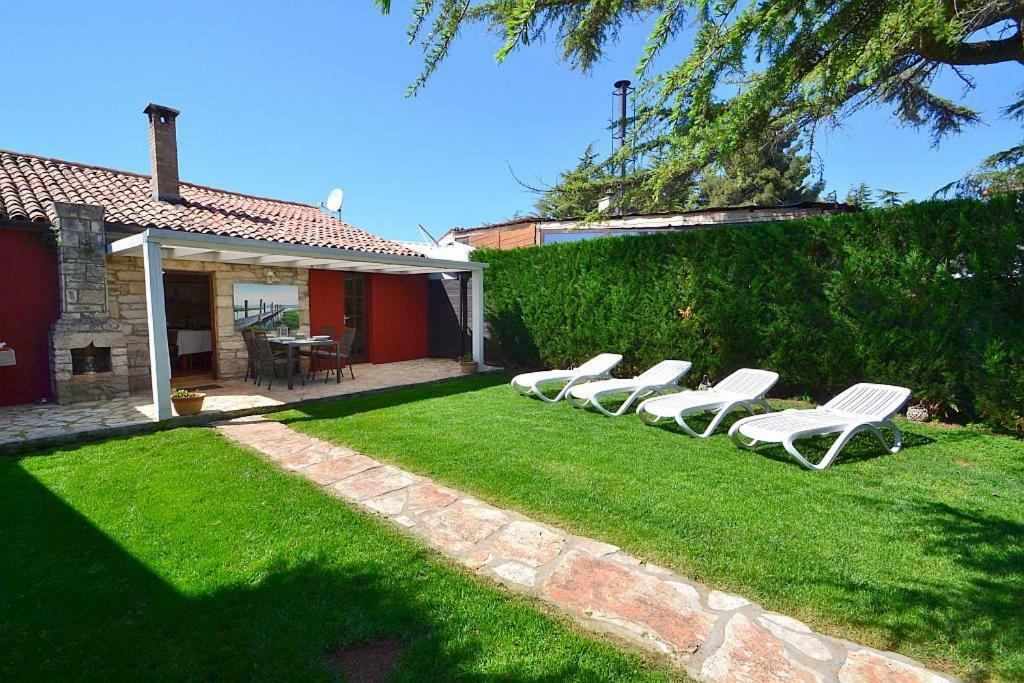 Giardin Villa *